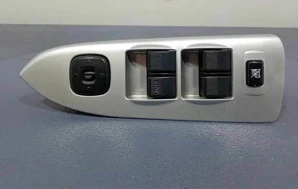 Mazda Premacy Electric window control switch CB8166350A