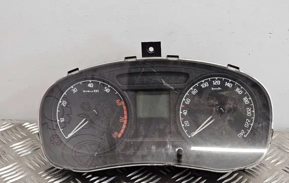 Skoda Fabia Mk2 (5J) Speedometer (instrument cluster) 5J0920801B SKZ7Z015445779 V2802476