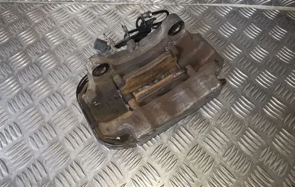 Audi Q7 4L Rear brake caliper