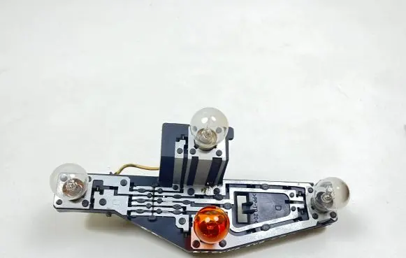 Renault Laguna II Tail light bulb cover holder PY21W