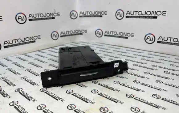BMW 3 E90 E91 Cup holder 22167210 7127461