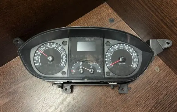 Iveco Daily 4th gen Speedometer (instrument cluster) 555001210200 555001210100