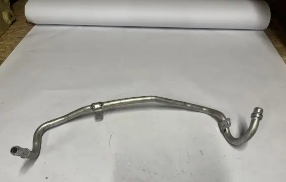 Chrysler Pacifica Engine coolant pipe/hose 68217332AA