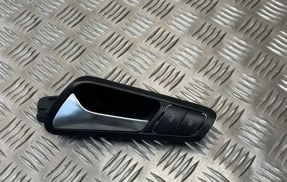 Volkswagen PASSAT B6 Front door interior handle 3C1837113D