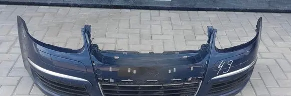 Volkswagen Jetta V Front bumper 1K0807221D