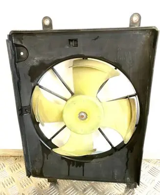 Honda FR-V Radiator cooling fan shroud