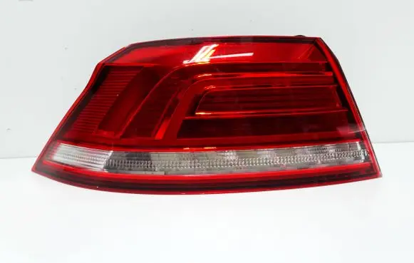 Volkswagen PASSAT B8 Rear/tail lights 3G5945311