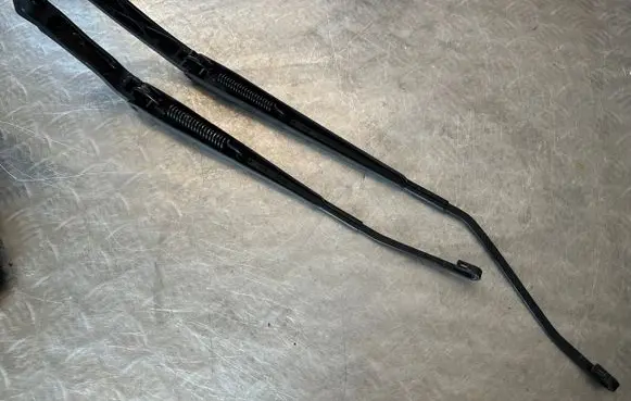 Renault Kadjar Front wiper blade arm 288817135R