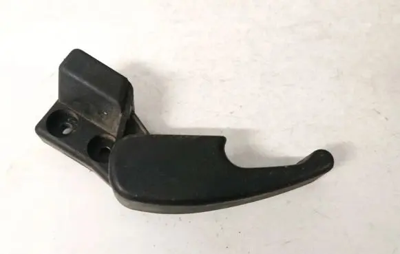 Engine bonnet (hood) release handle
