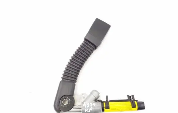 BMW X3 E83 Front seatbelt buckle 9119537