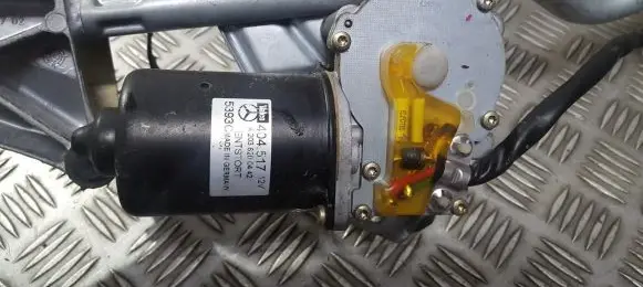 Mercedes-Benz CLK A209 C209 Wiper motor A2038200442 404.517