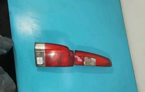 Volvo V70 Rear/tail lights 9154493 IMPRK1373295