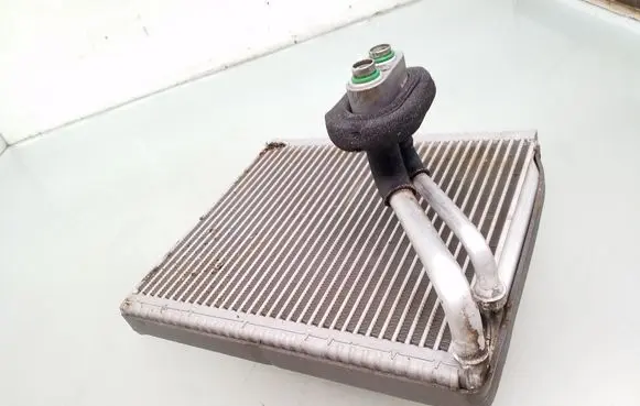 Air conditioning (A/C) radiator (interior)