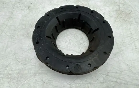 Mini One - Cooper F56 F55 Rear coil spring rubber mount 6875413