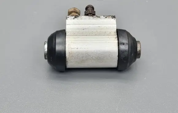 Citroen C3 Rear brake cylinder 