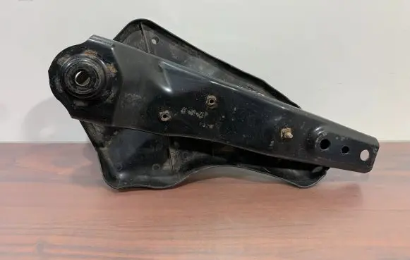 Mitsubishi Outlander IV Rear underbody cover/under tray 