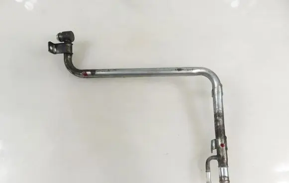 Suzuki Grand Vitara II Engine coolant pipe/hose