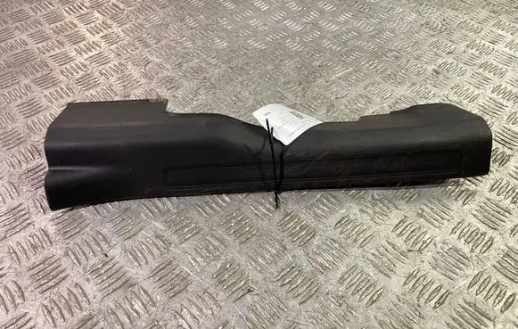 Mitsubishi Outlander Front sill trim cover 7656A156