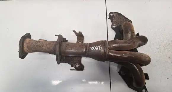 Ford Mondeo Mk III Exhaust manifold 