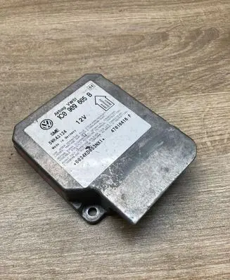 Volkswagen PASSAT B5.5 Airbag control unit/module 1C0909605B 5WK43124