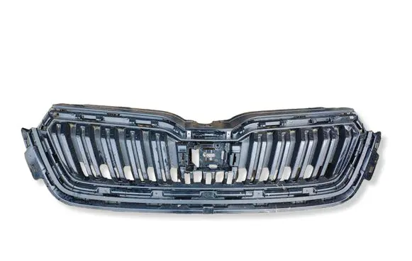 Skoda Kamiq Front bumper upper radiator grill 658853653A