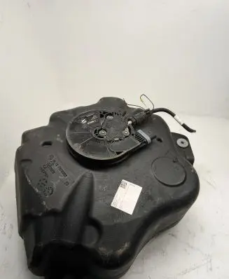 BMW 7 G11 G12 AdBlue liquid reservoir 7378033