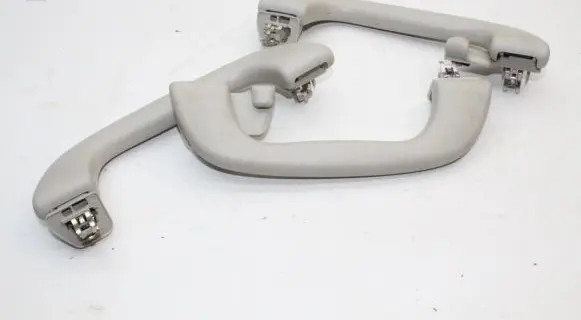 Subaru Outback (BS) A set of handles for the ceiling 