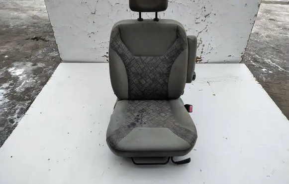 Opel Vivaro Front passenger seat 