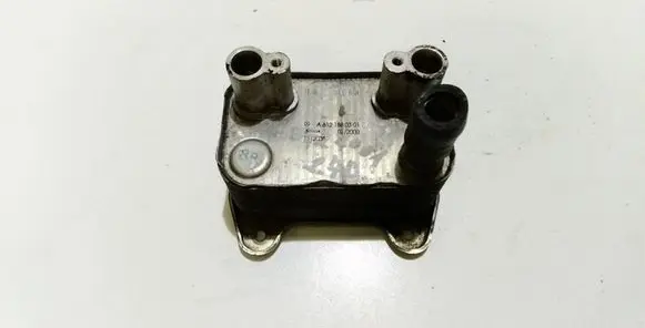 Mercedes-Benz C W203 Oil filter mounting bracket A6121880301