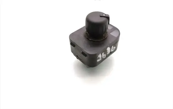 Audi A3 S3 8P Wing mirror switch 8E0959565