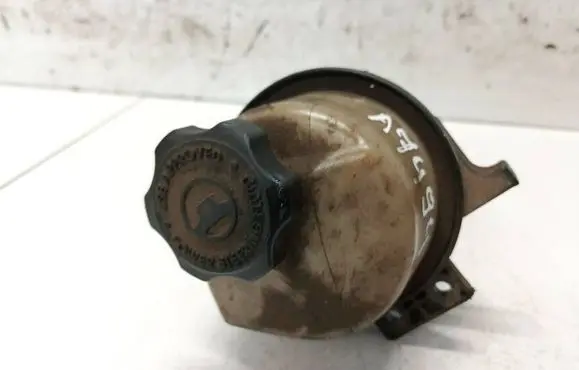 Chrysler Pacifica Power steering fluid tank/reservoir 04743175ac 94713