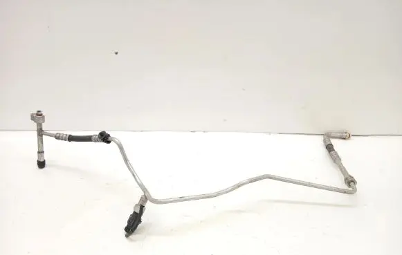 Ford C-MAX I Air conditioning (A/C) pipe/hose