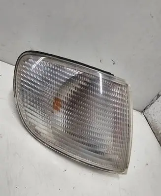 Audi A6 S6 C4 4A Front indicator light 145842