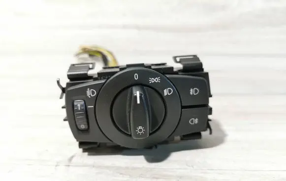 BMW 1 E81 E87 Light switch 6932794 33600102 3007031020