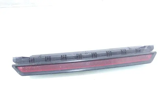 Volkswagen PASSAT B5 Third/center stoplight 3B9945097A