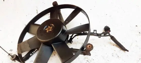 Volkswagen Polo II 86C 2F Radiator cooling fan shroud