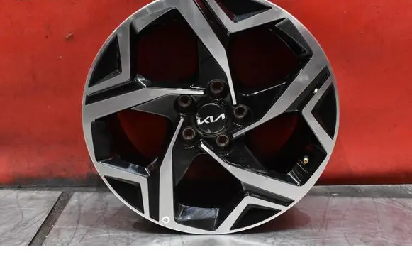 KIA Sportage R18 alloy rim 52910R2100