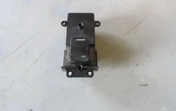 Honda Insight Electric window control switch 35770SWAG01M2 15Z8TH8 C8HHY1G0
