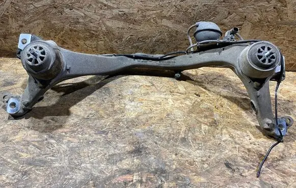 Audi Q7 4L Front subframe 7L8199131F