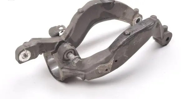 Volvo XC90 Engine mount bracket 31360636