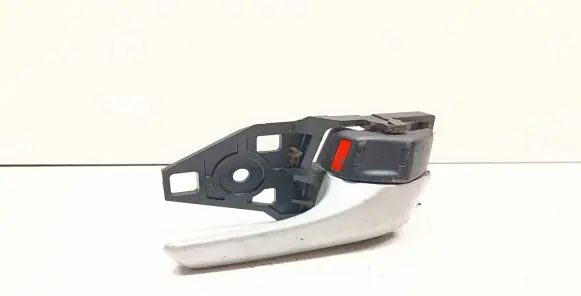 Toyota Prius (XW30) Front door interior handle