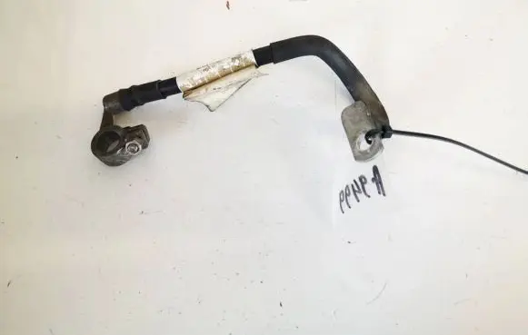 Volkswagen Golf V Positive cable (battery)