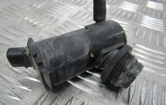 SsangYong Musso Windscreen/windshield washer pump