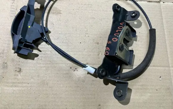 Volvo S60 Tailgate/trunk/boot lock/catch/latch 9188720