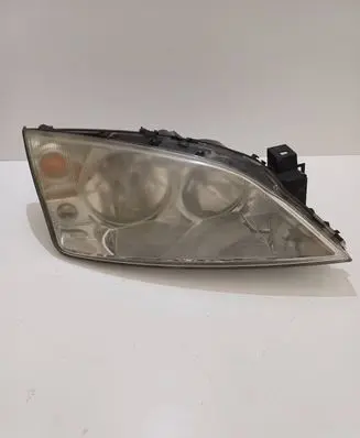 Ford Mondeo Mk III Headlight/headlamp 1S7113005AK 0301174202