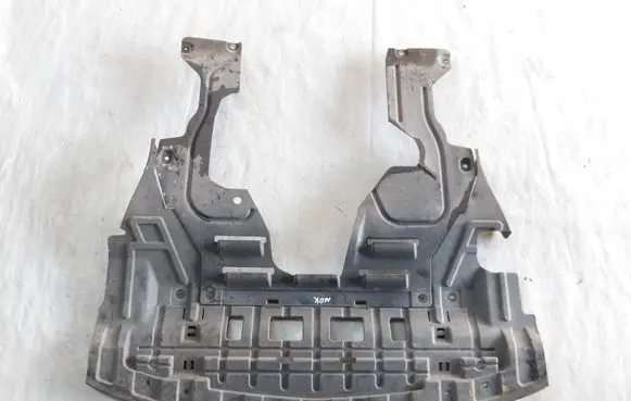 Opel Mokka X Engine splash shield/under tray 42546428