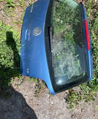 Volkswagen Polo IV 9N3 Truck tailgate 