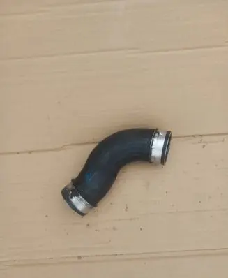 Intercooler hose/pipe
