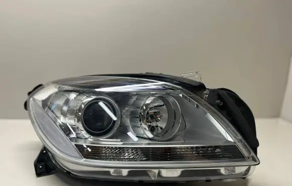 Mercedes-Benz ML W166 Headlight/headlamp A1668208461 YAP4071611 FM100200A