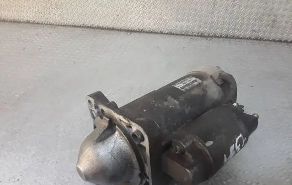 Opel Zafira B Starter motor 55353857 M001T30071